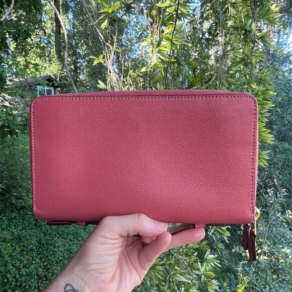 COACH Double Zip-Around Travel & Phone Wallet PINK Leather w Gold Hardware NWOT - Picture 2 of 13